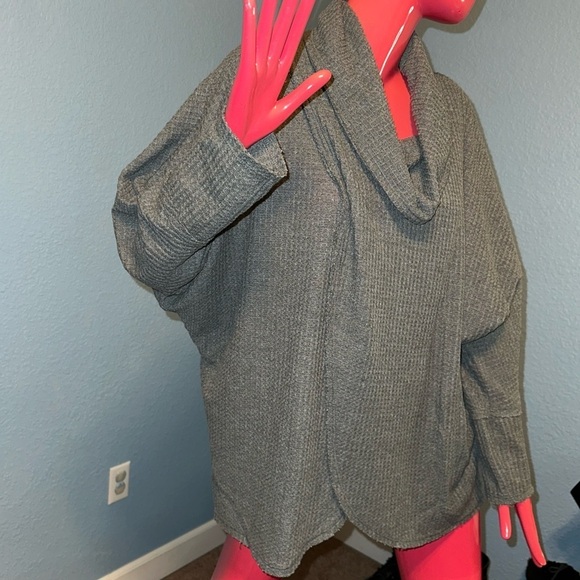 LulaRoe Tunic / Top - Picture 5 of 8